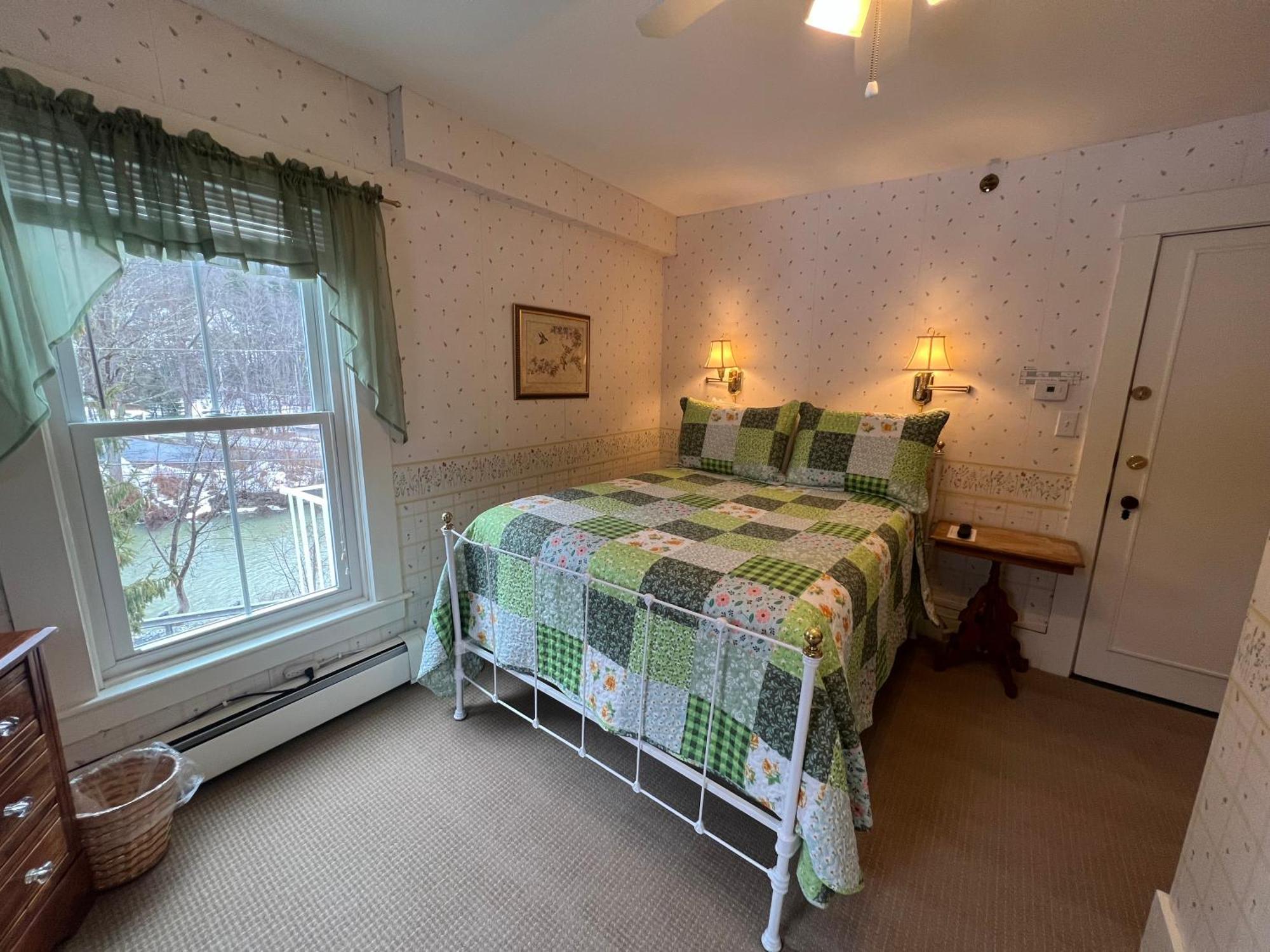 Echo Lake Inn (Adults Only) Plymouth Eksteriør bilde
